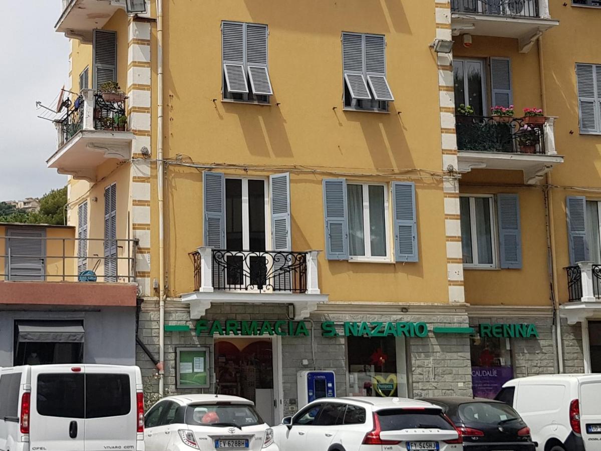 La Terrazza Apartment,A 50 Mt Dal Mare Варацце Екстер'єр фото